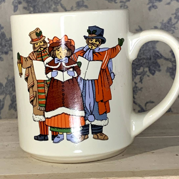 Rare Vintage Christmas Carolers Mug - Picture 2 of 8